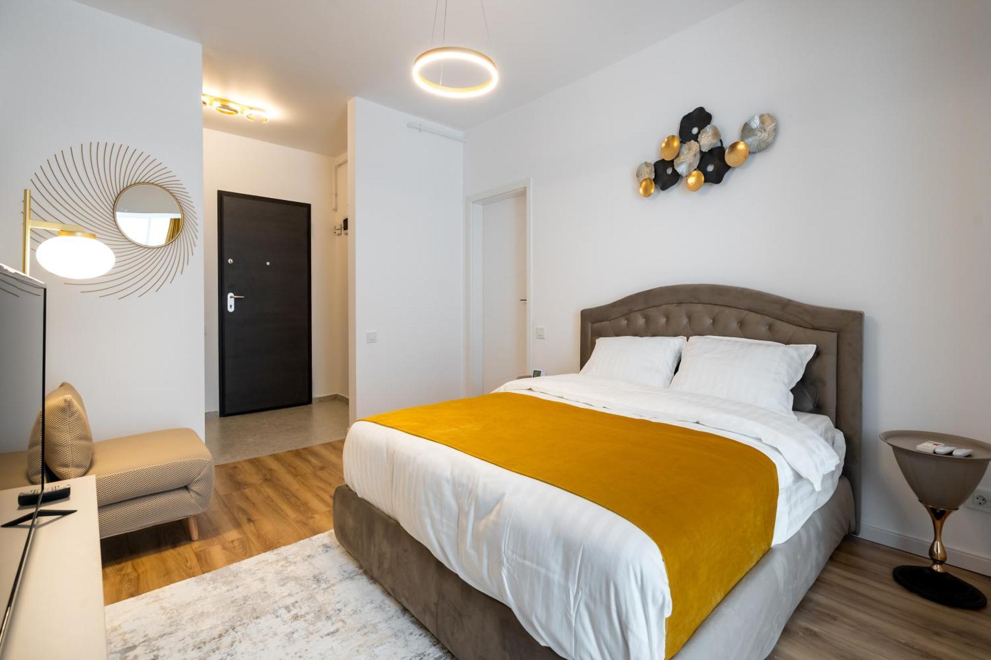 Plaza 37 Apartment *
