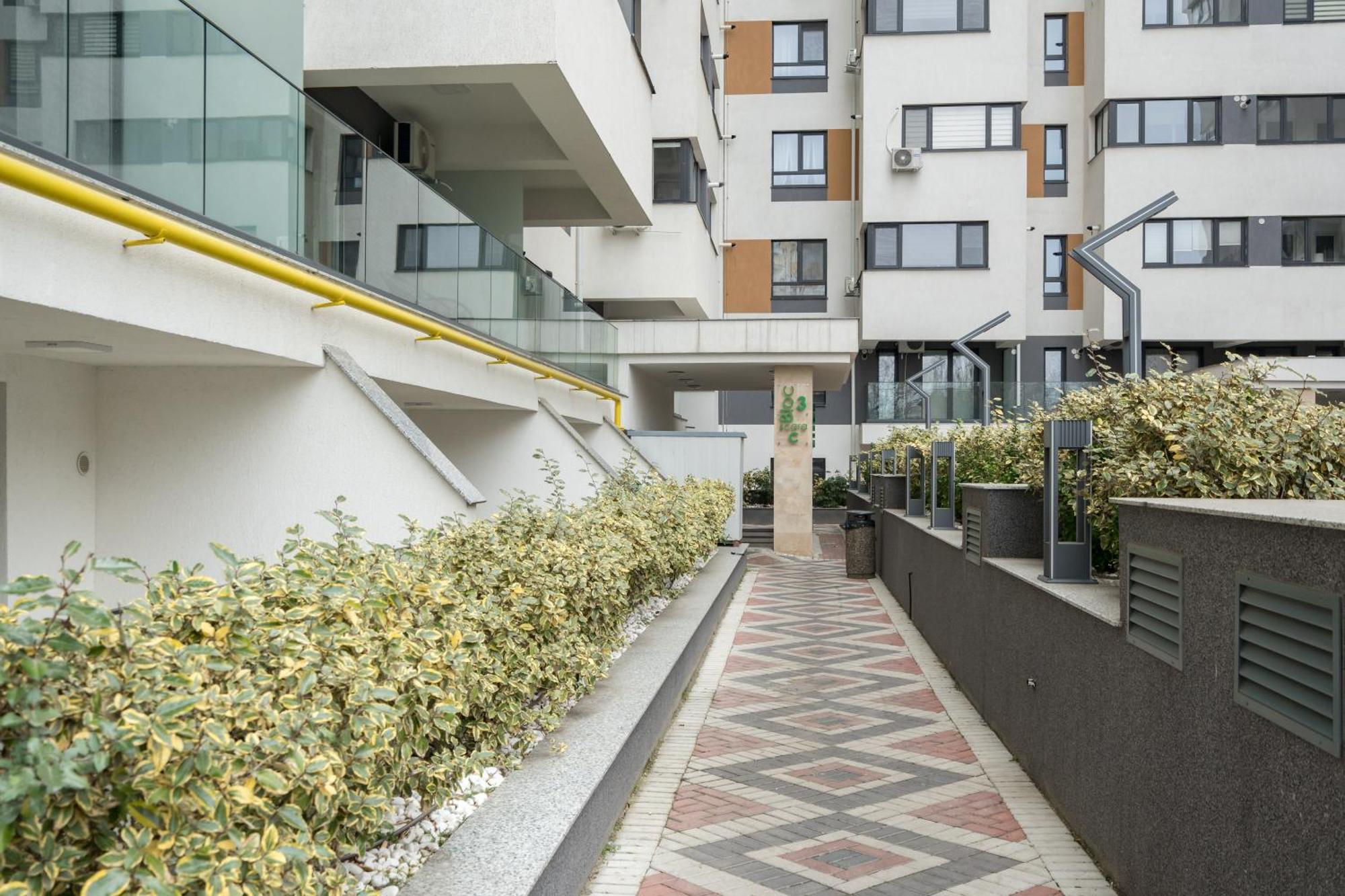 P19 Apartment *