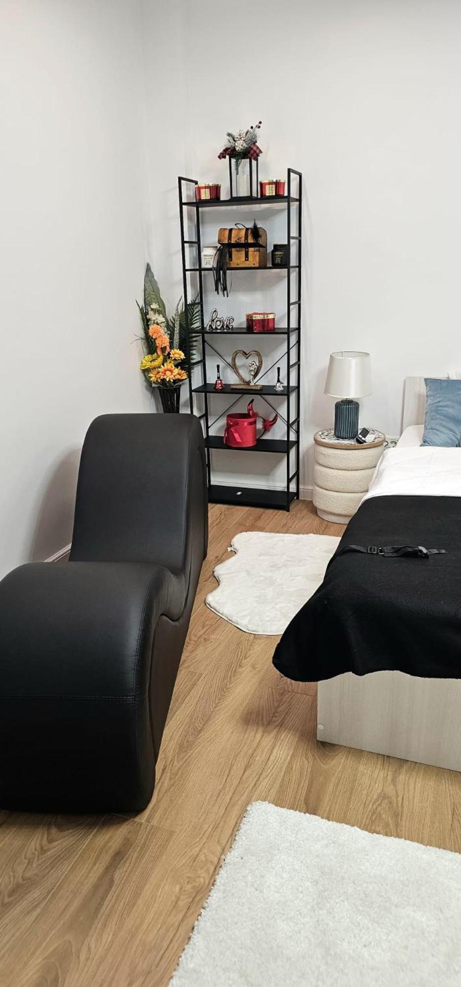Tantra 4 Calea Victoriei Amzei * Bucharest