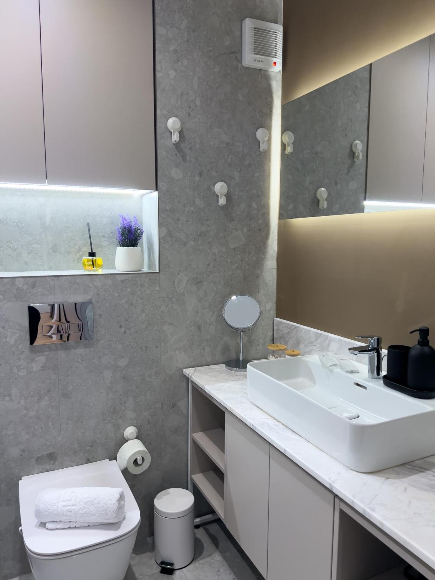 Apartment Luminosa - Smart Luxury In Aviatiei - Free Parking - Ev Station Bucharest