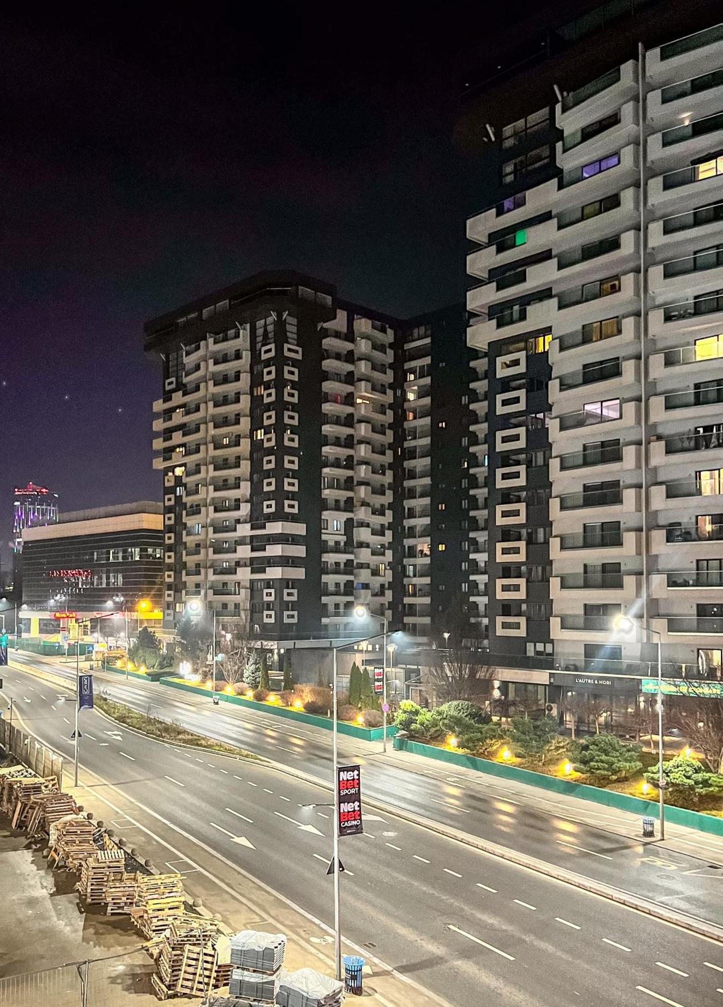 Luminosa - Smart Luxury In Aviatiei - Free Parking - Ev Station Apartment *
