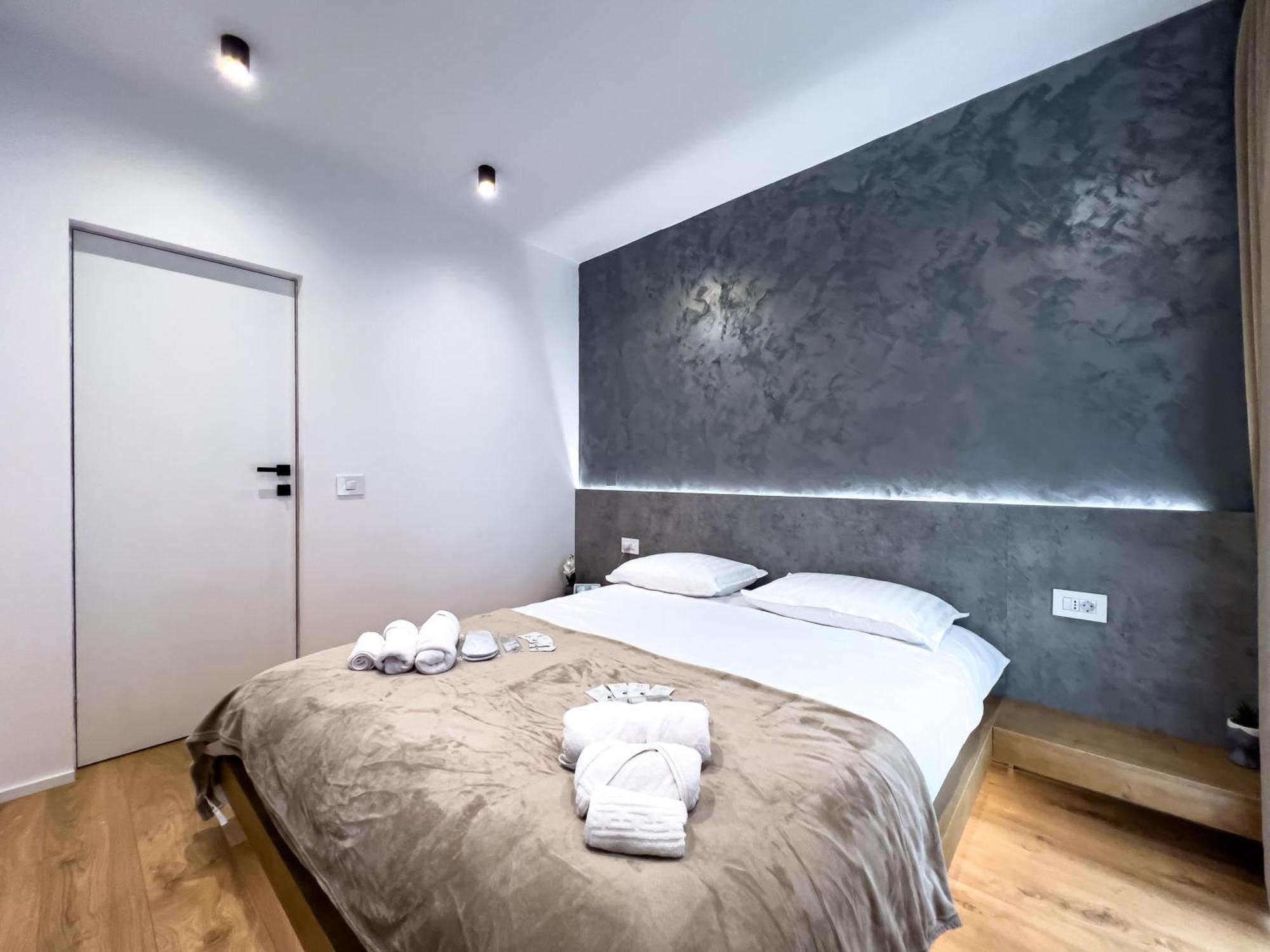 Apartment Luminosa - Smart Luxury In Aviatiei - Free Parking - Ev Station Bucharest