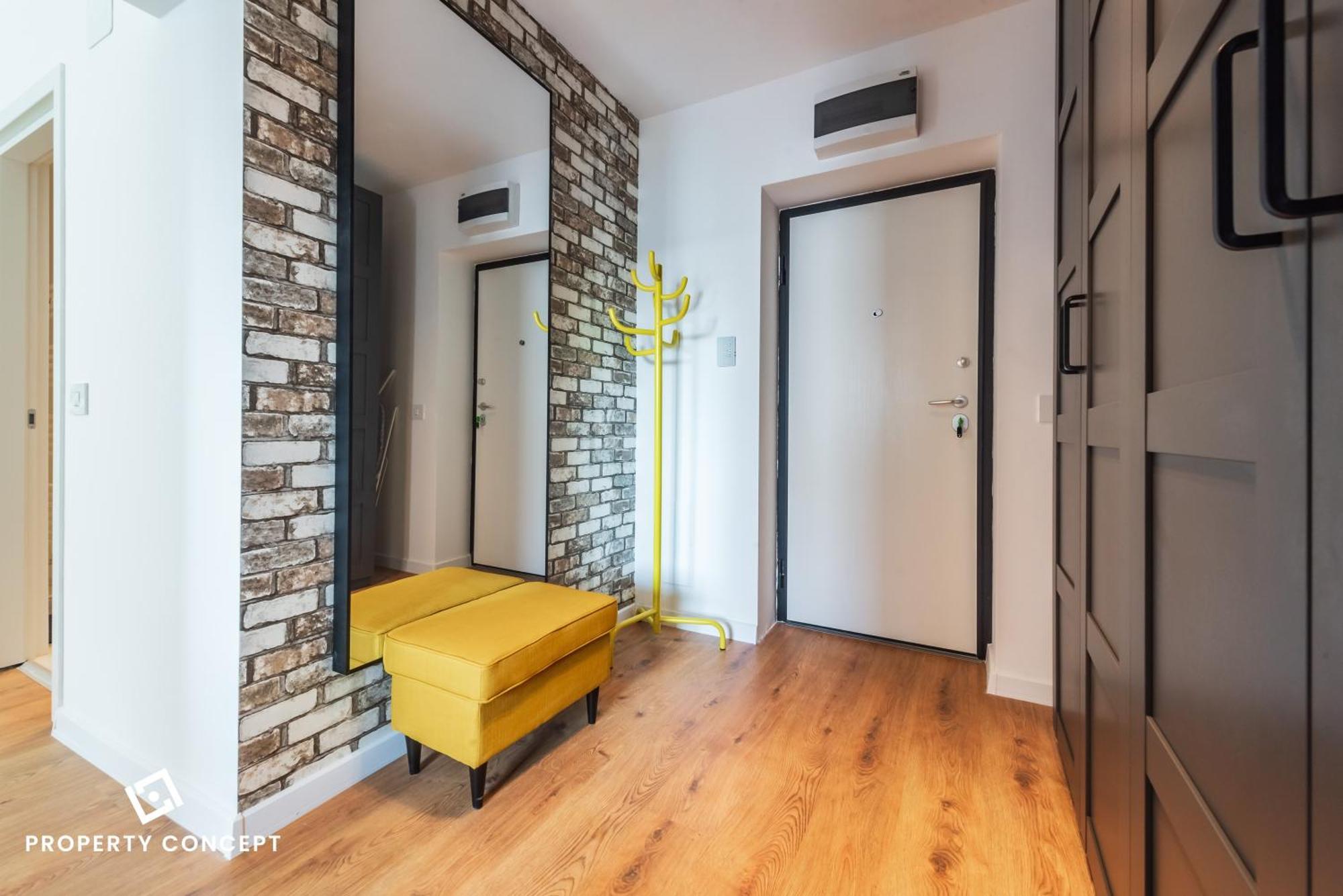 Ivory Concept 52 Apartment