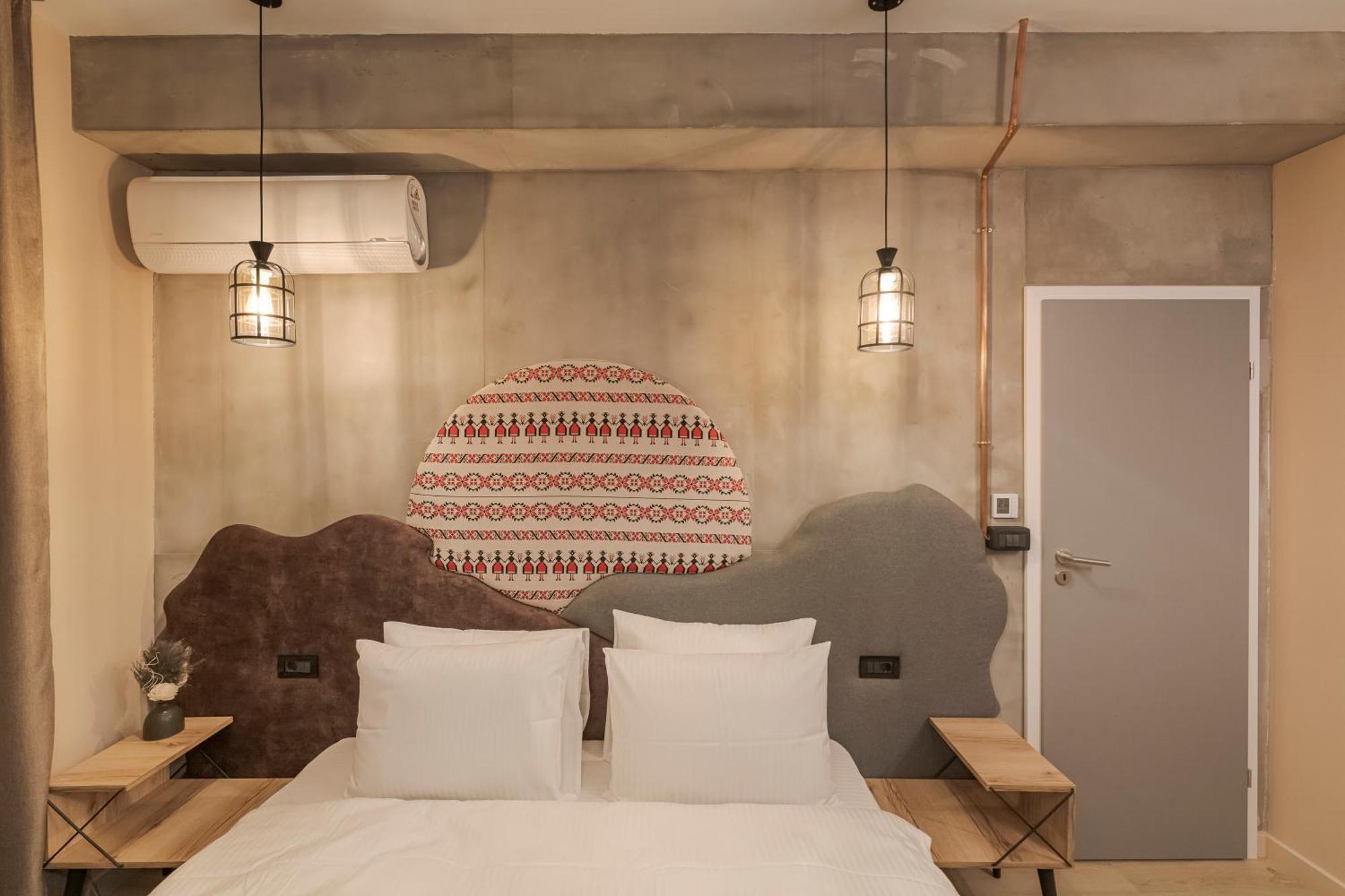 Apartment The Old Town Industrial Vault - A Fusion Of Past & Present Bucharest
