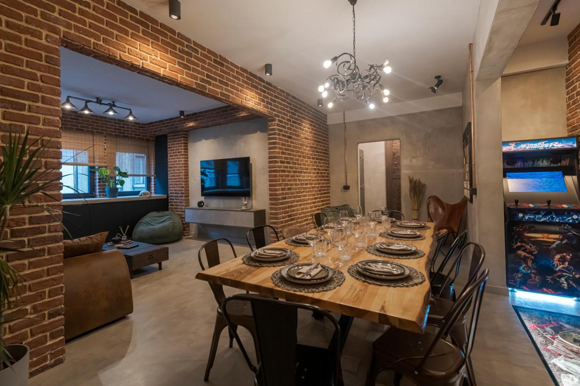 Apartment The Old Town Industrial Vault - A Fusion Of Past & Present Bucharest