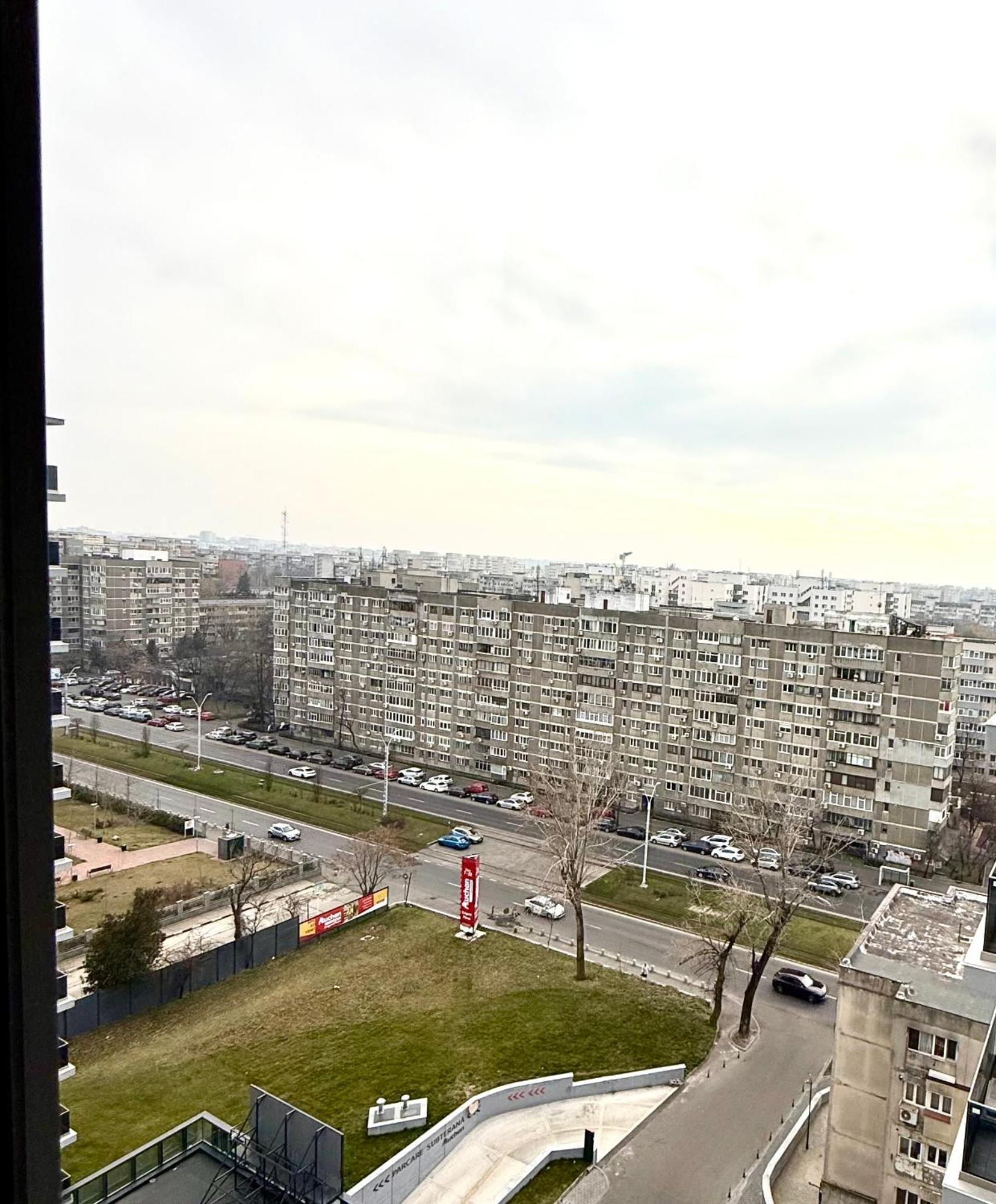 Rulu Plaza Mall