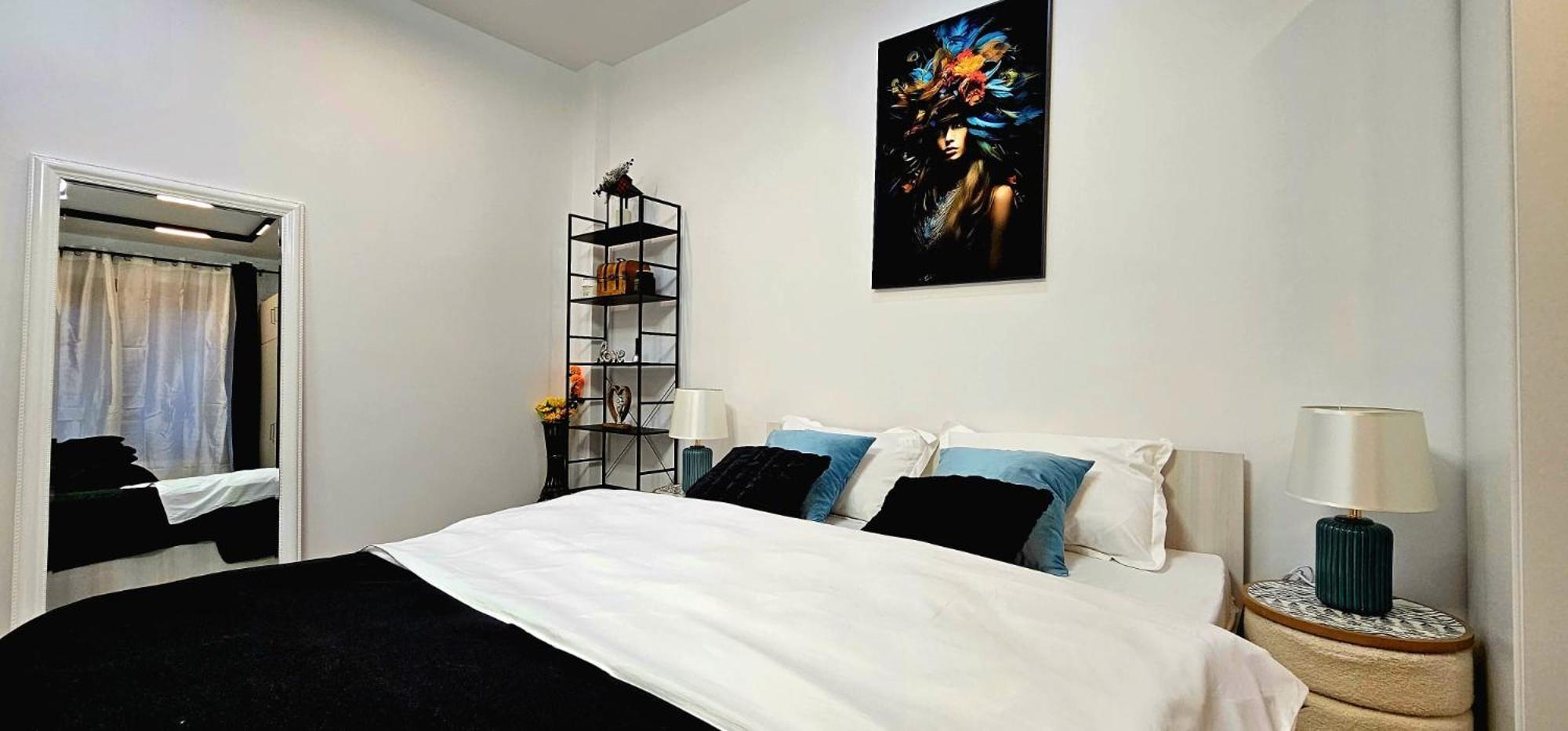 Apartment Tantra 4 Calea Victoriei Amzei Bucharest