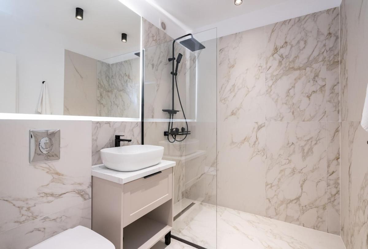 Aesthetic Cosy - Alba Apartment Bucharest