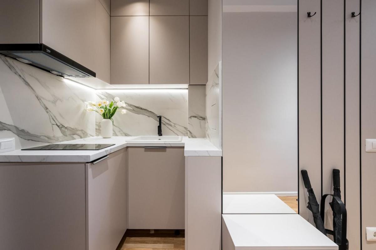 Aesthetic Cosy - Alba Apartment Bucharest