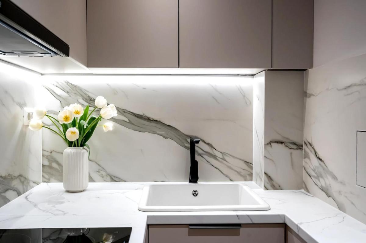 Aesthetic Cosy - Alba Apartment