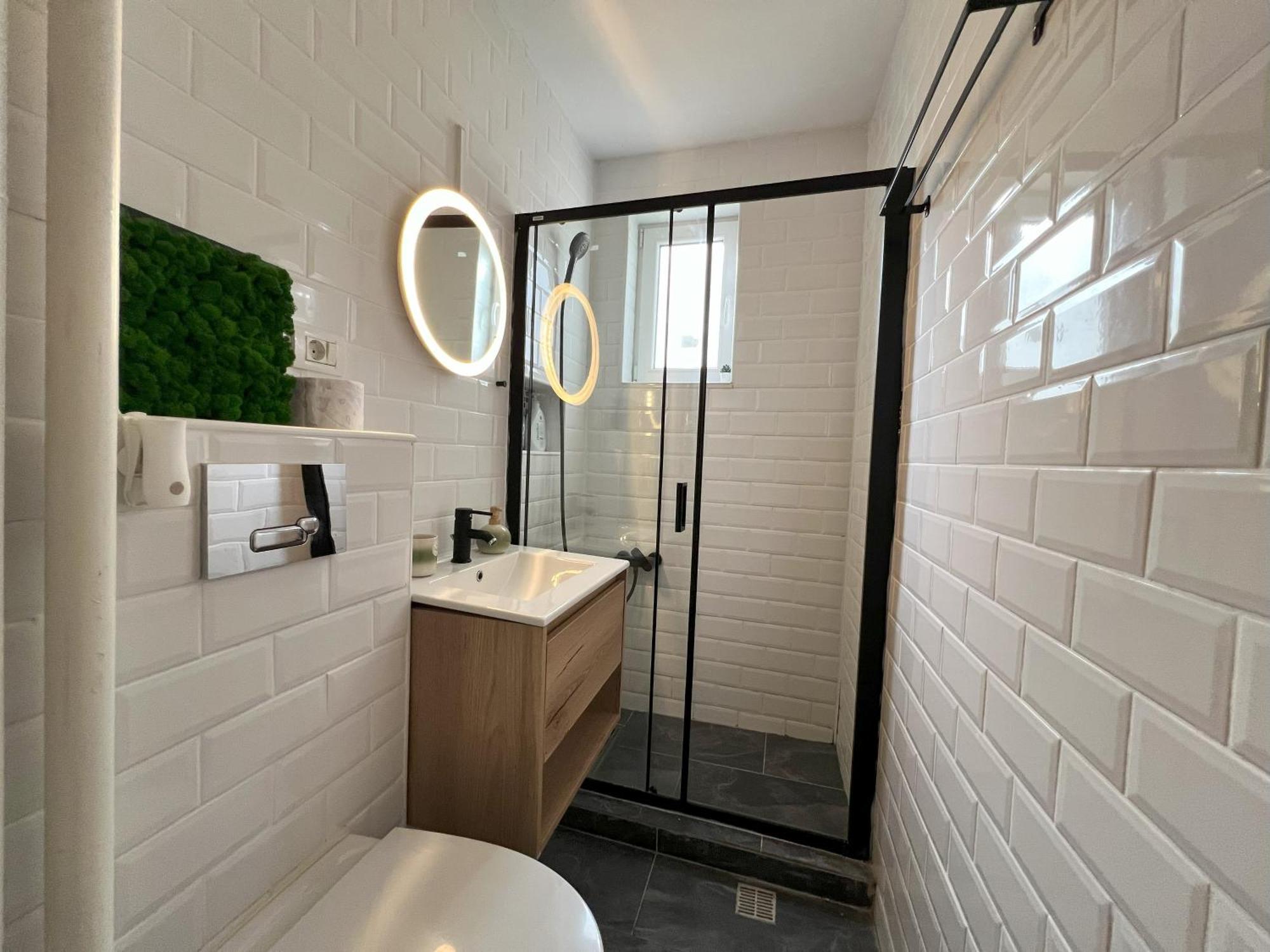 Lazy's Haven - Chic Escape In Apartamento Bucareste