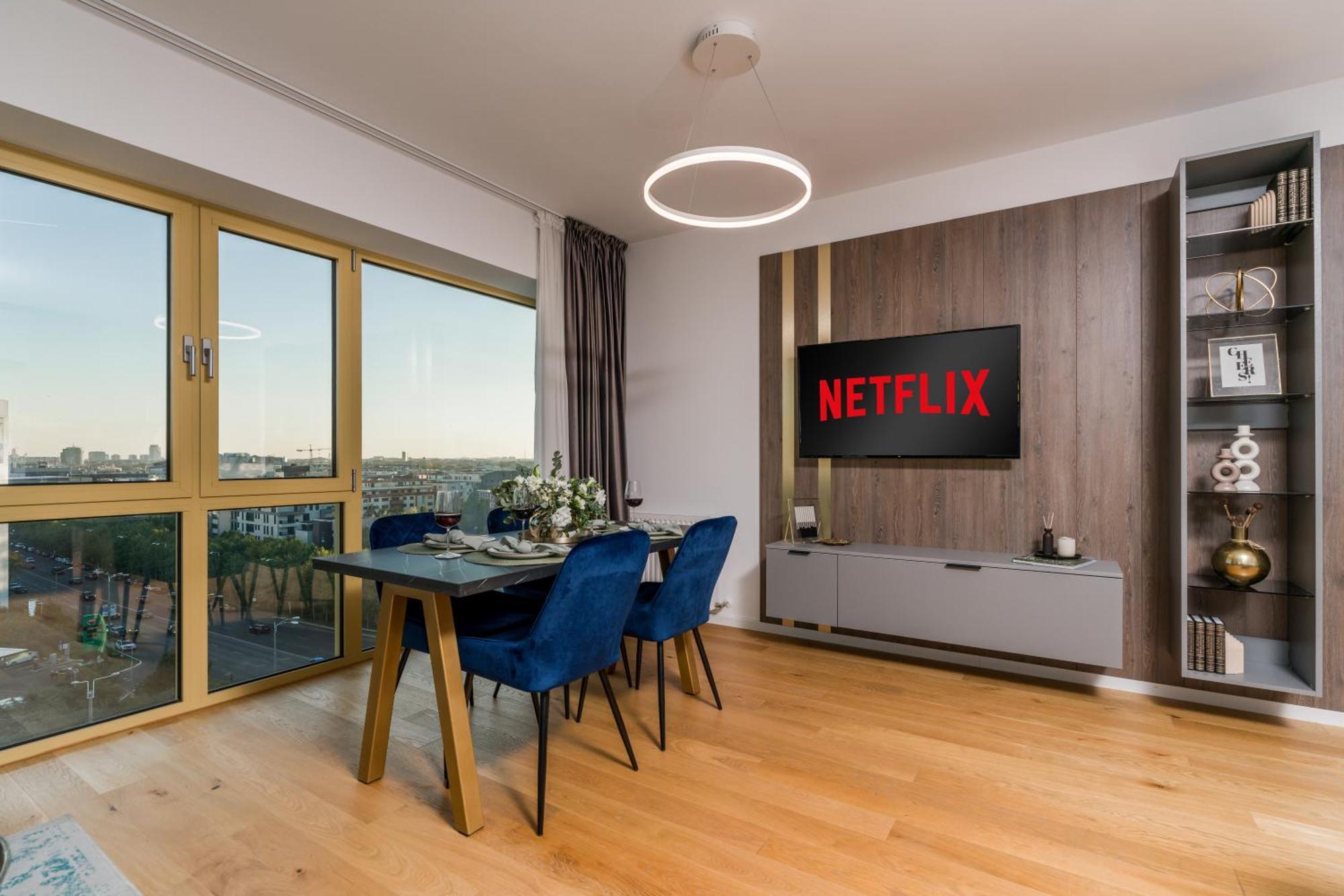 Mido View With Parking And Self Check-in * Bucharest
