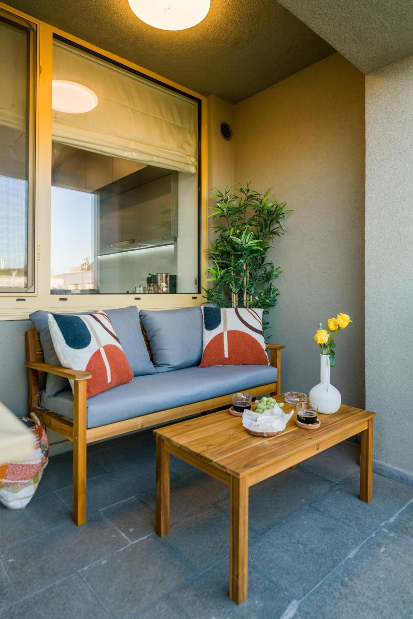 Mido View With Parking And Self Check-in Apartment *