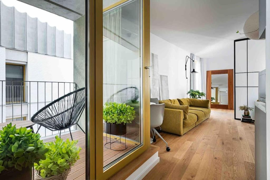 Apartment Nook 7 Victoriei New Building With Parking And Security Bucharest