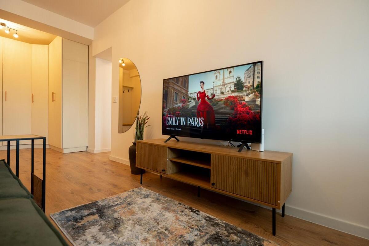 Blvd Ivory Pipera Ap 68 * Bucharest