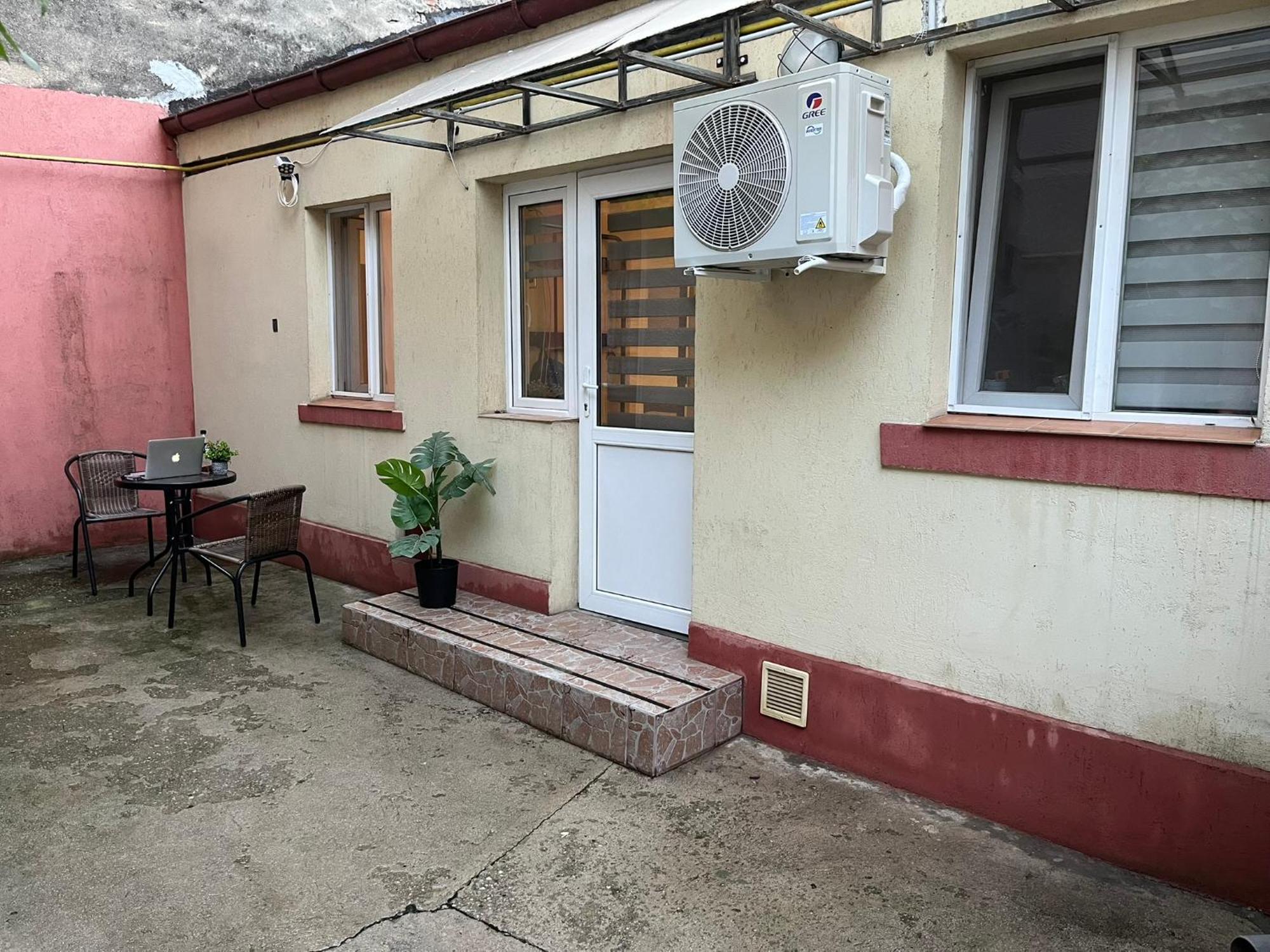 Cozy House In Elegant Cotroceni Area * Bucharest