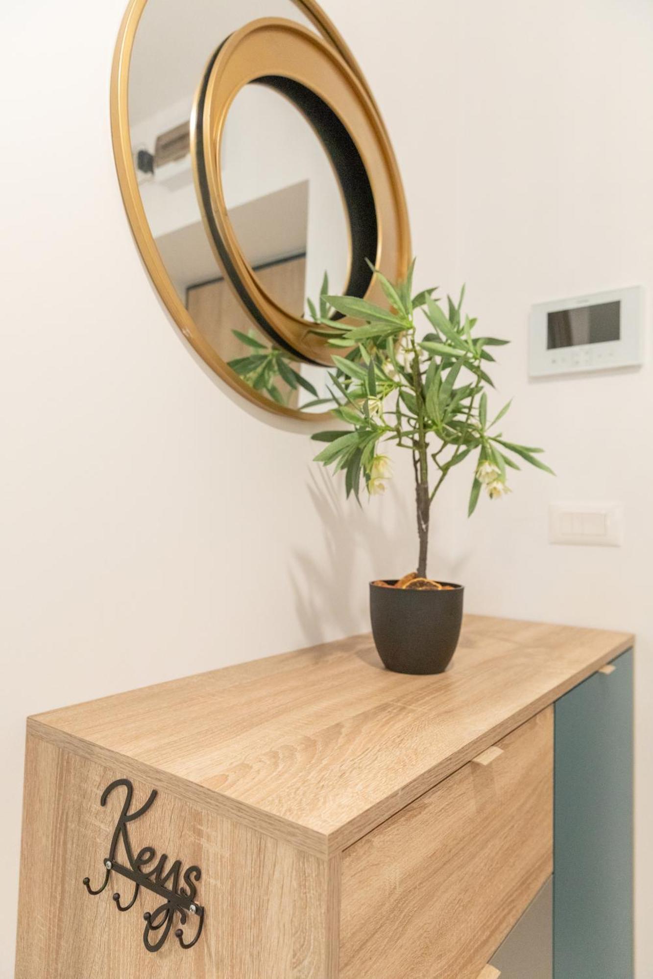 Apartment Hils Pallady Iyellow Cozy *
