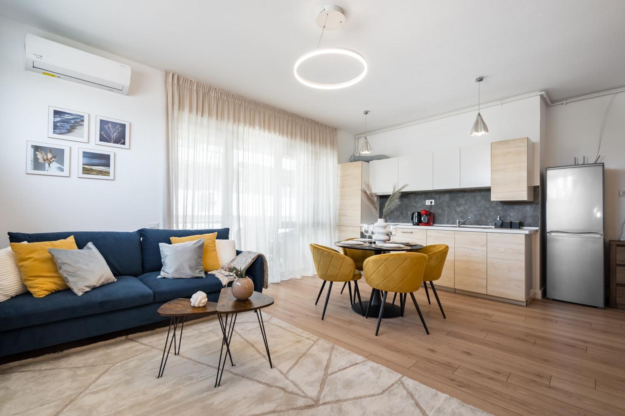 Uphome Aparthotel *