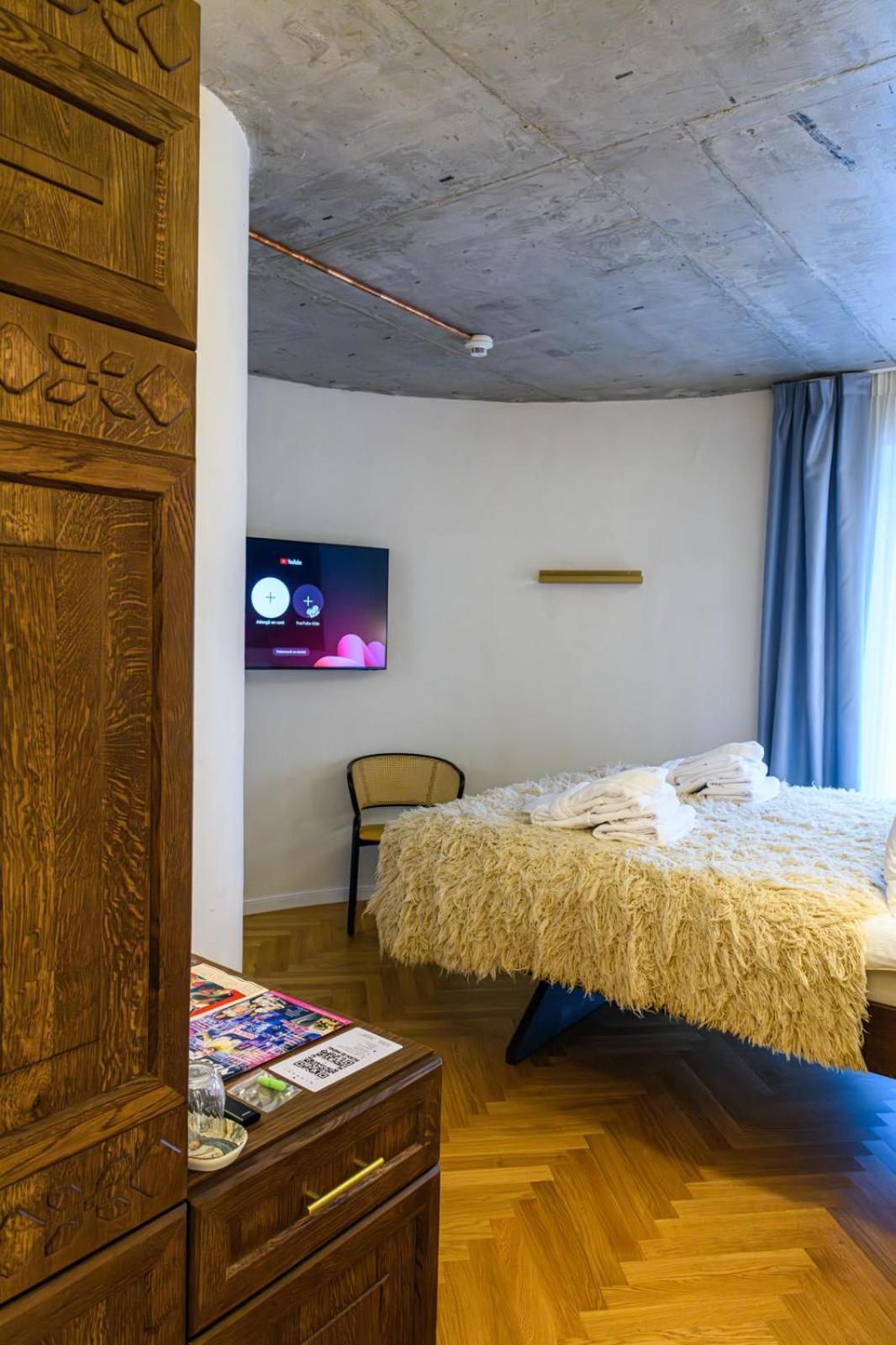 Nishani 5 Stars Boutique Motel