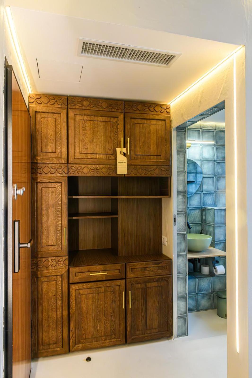 Nishani 5 Stars Boutique *