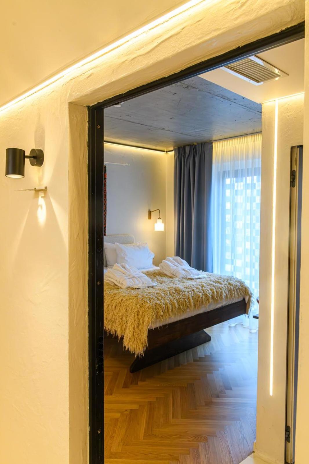 Motel Nishani 5 Stars Boutique Bucareste