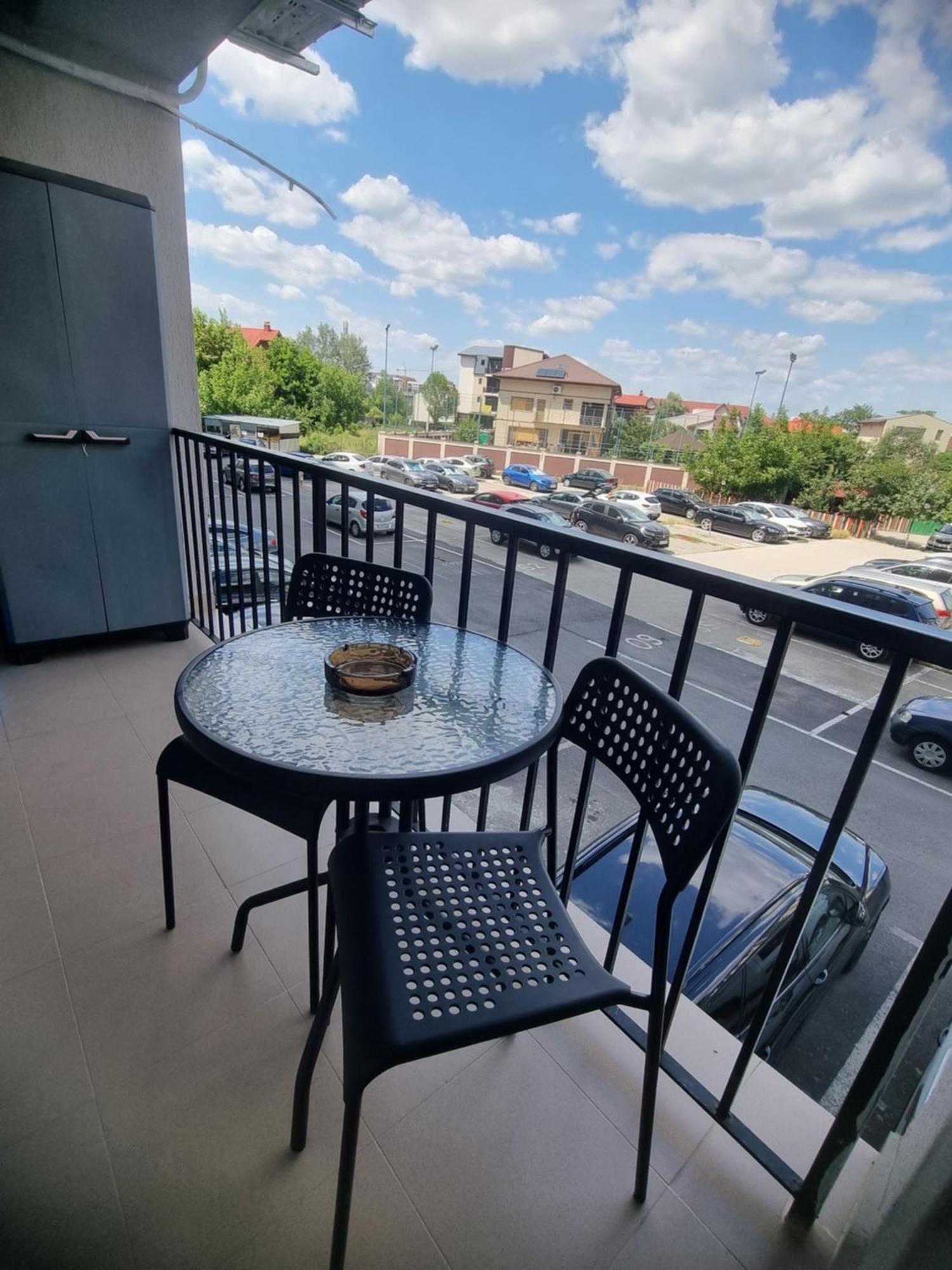 Apartment One Militari