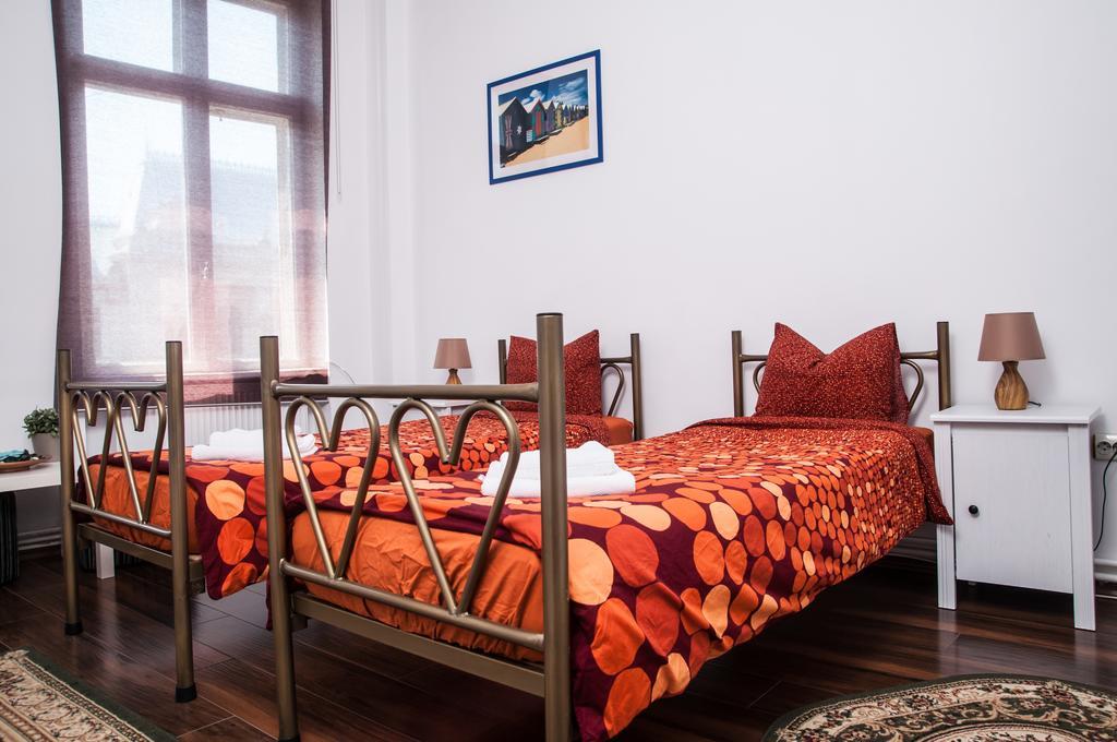 Antique Hostel *