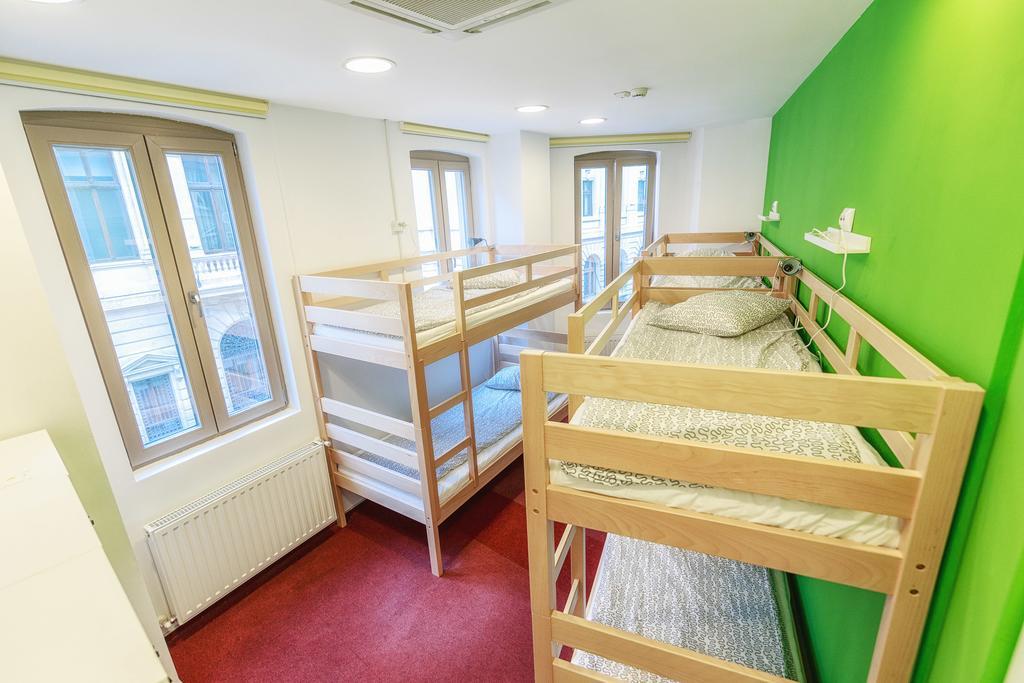 Pura Vida Sky Bar & Hostel Bucharest