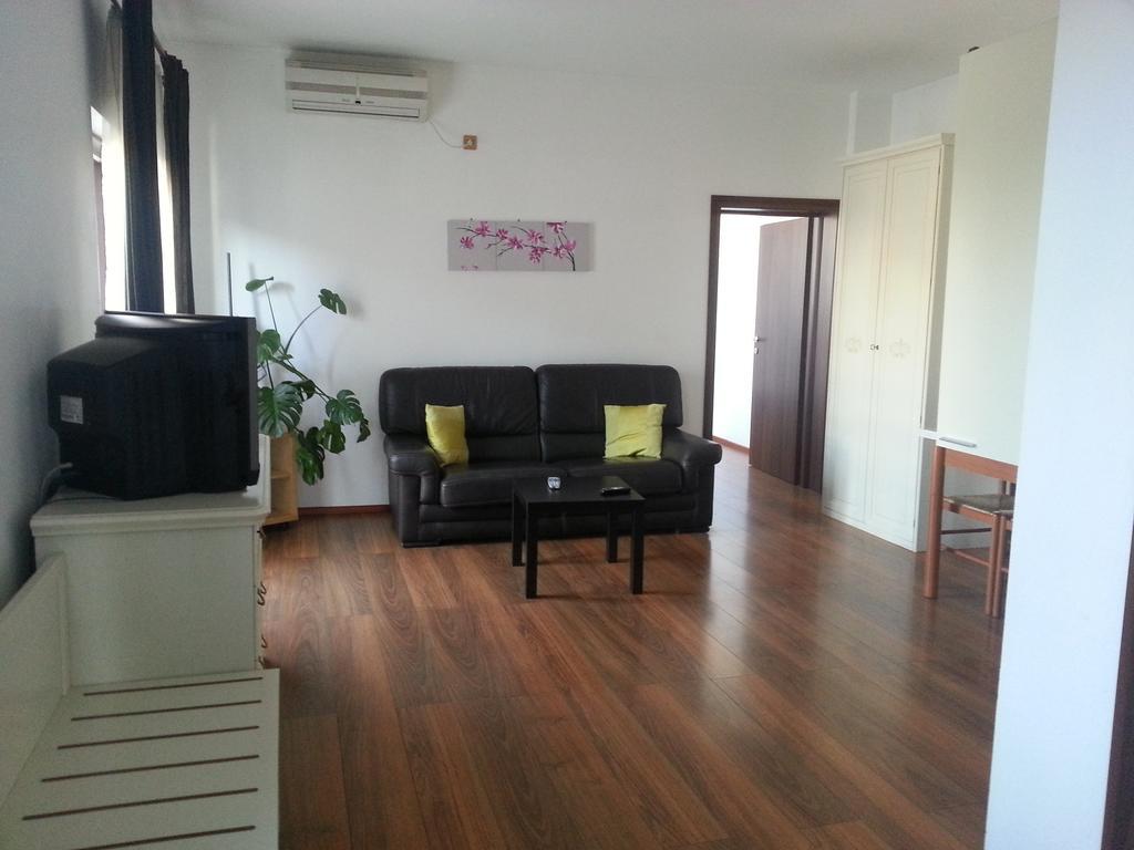 Apartment Banu Manta *