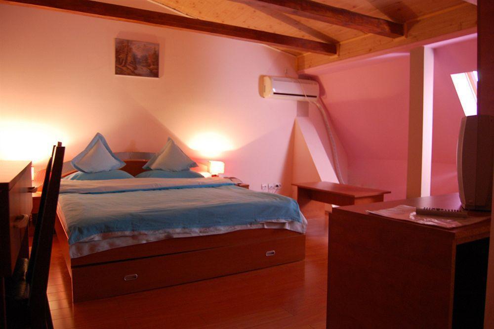 Hotel Top Central Hotel 2*