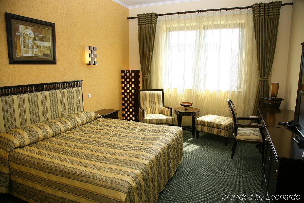 Tecadra 4* Bucharest