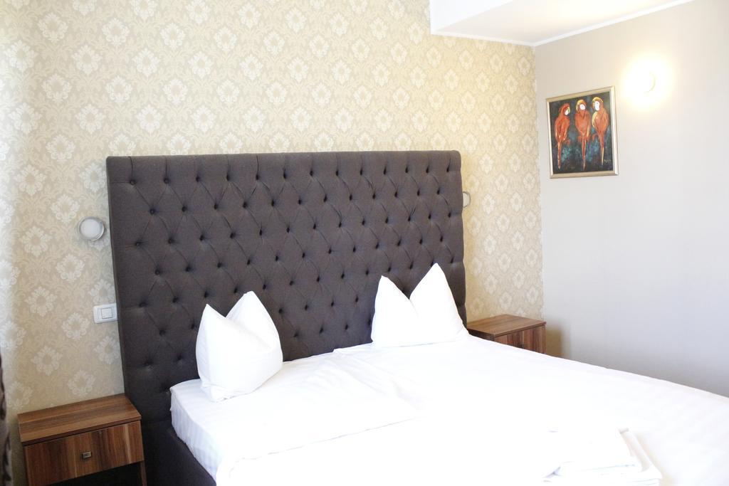 Papion Hotel 3*