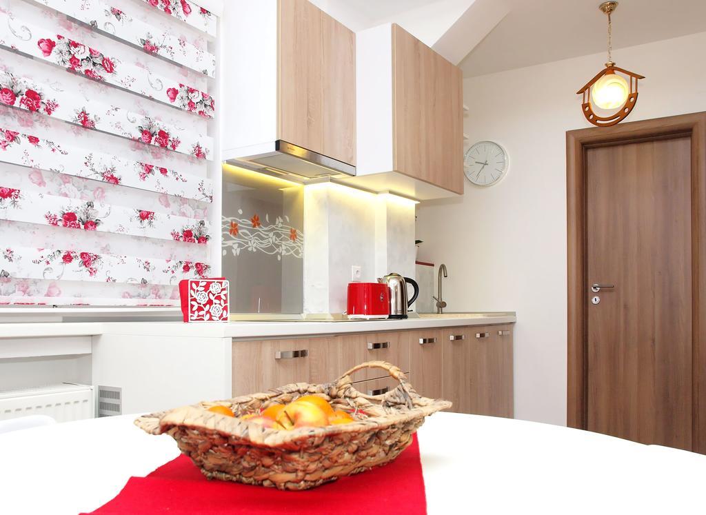 Fancy 1bd Family Friendly In Historical Centre Apartamento Bucareste