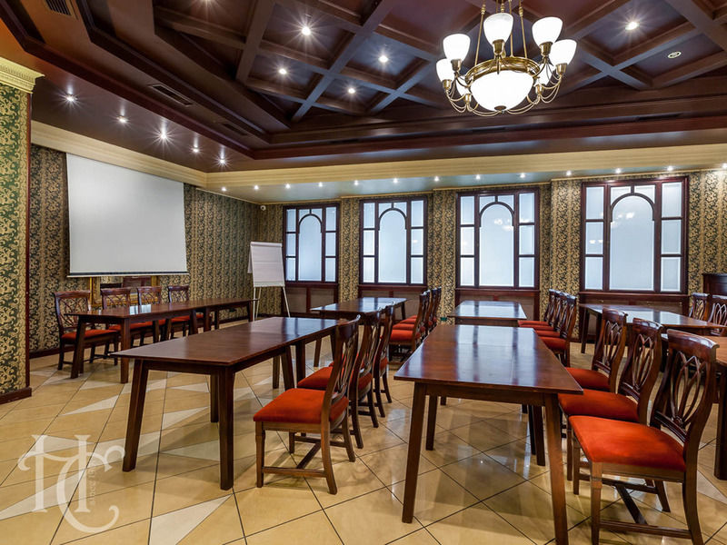 Capitol Hotel 4*
