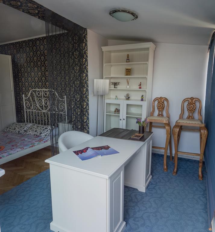 Fast Rent Bucharest