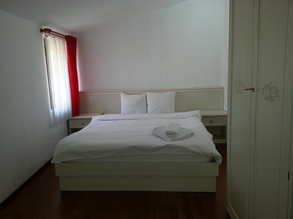 Apartment Banu Manta Bucharest
