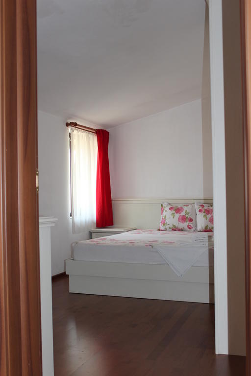 Apartment Banu Manta Bucharest