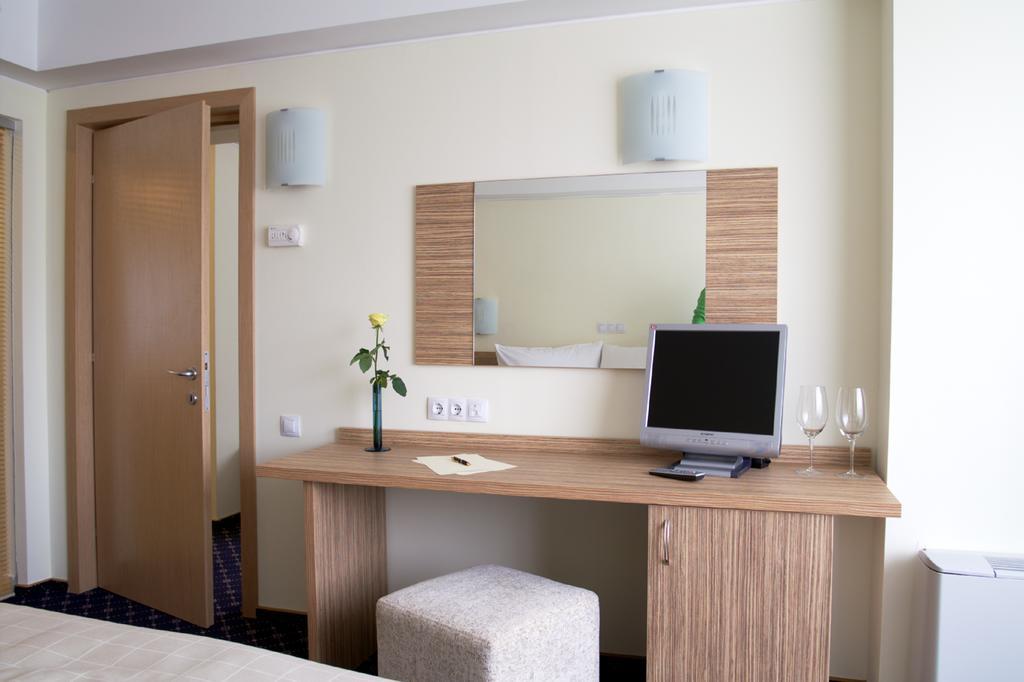 Hotel Marshal Bucharest