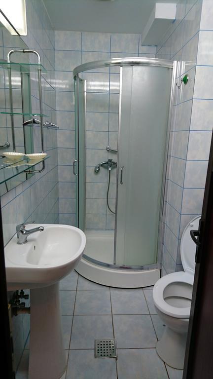 Pui De Urs Bucureşti