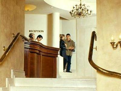 Opera By Zeus International Hotel 3*