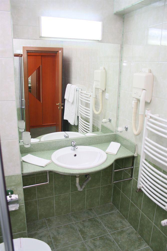 Sir Orhideea 2* Bucharest