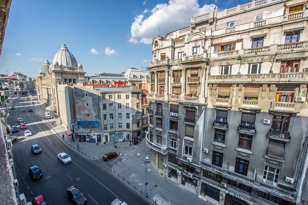 Victoriei 1 *
