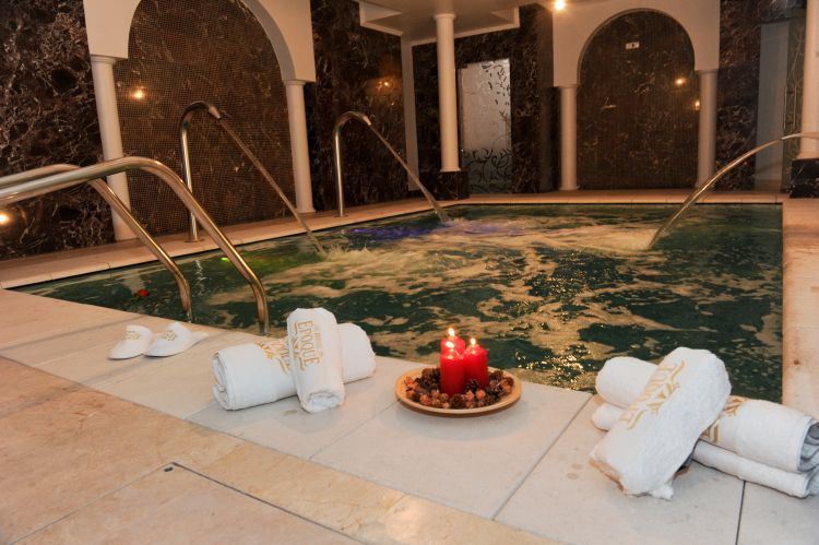 Epoque - Relais & Chateaux 5*