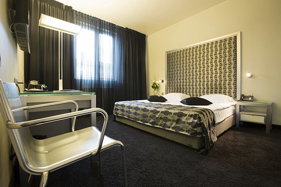 Central Hotel, Trademark Collection By Wyndham Hotel 4*