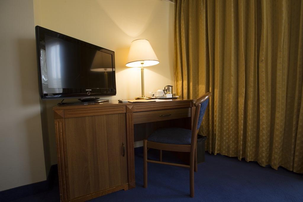 Opera By Zeus International 3* Bucharest