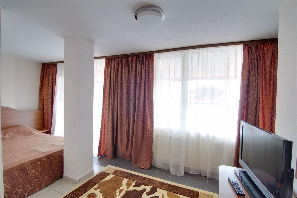 Hotel Tranzzit
