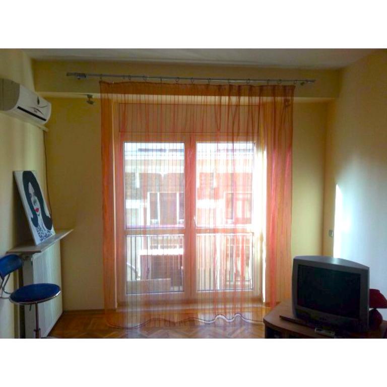 Romana 3 *