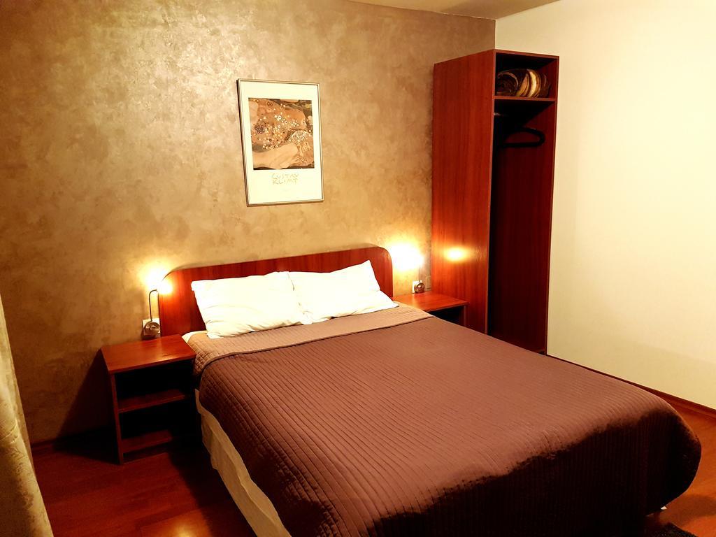Hotel Mic Bucharest