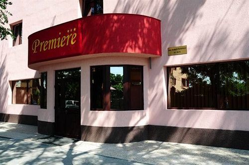 Premiere 3*