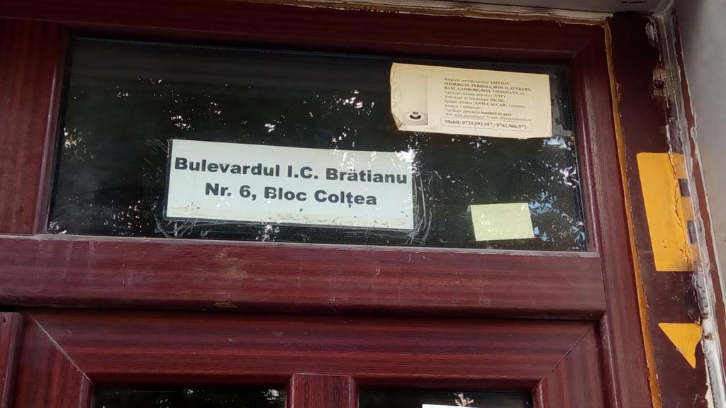 Bratianu Studio Apartament
